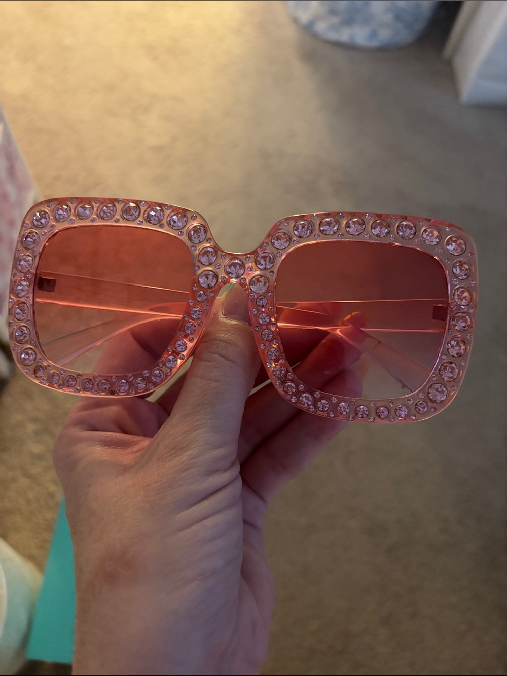 Sparkly Elton John like pink sunglasses - Picture 2 of 3